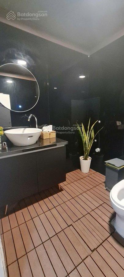 Nhà hẻm 15a lê thánh tôn p. bến thành kinh doanh phố nhật dt 43m2 ngang 3.3m shr chỉ 15.5 tỷ