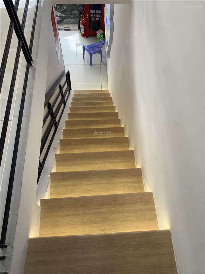 Nhà mặt tiền sư vạn hạnh gần vạn hạnh mall kinh doanh dt 60m2 ngang 4m shr 2 lầu chỉ 34.5 tỷ