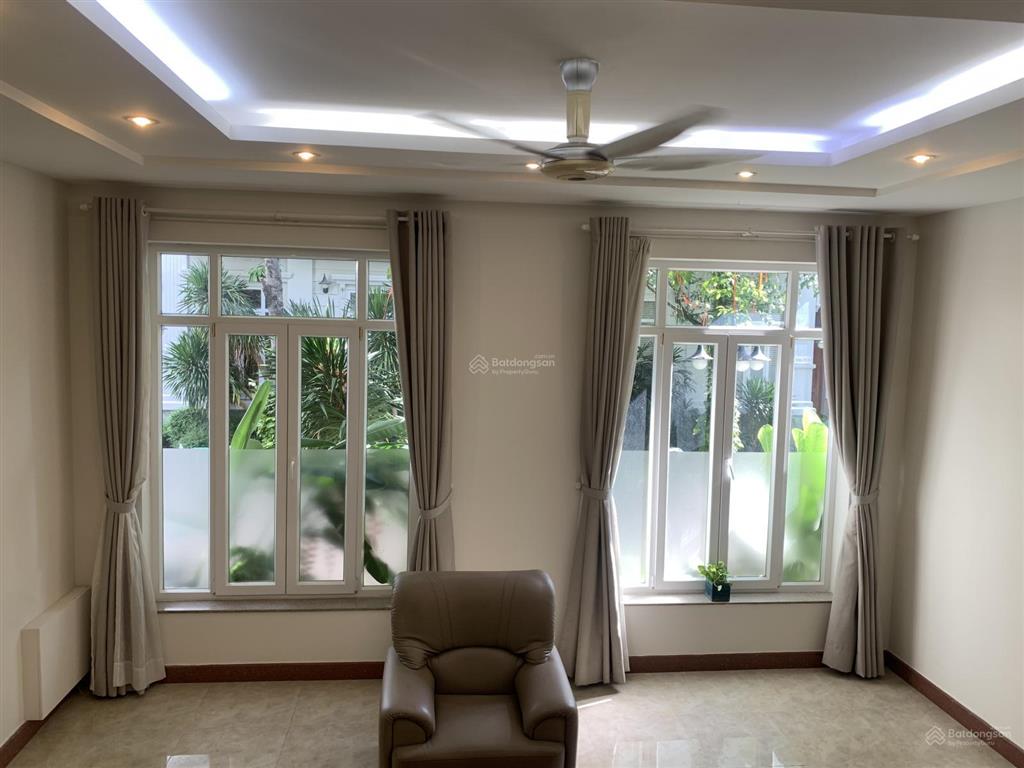 Cho thuê nguyên căn villa cao cấp khu vip compound trần ngọc diện thảo điền 365m2 giá 115tr/tháng