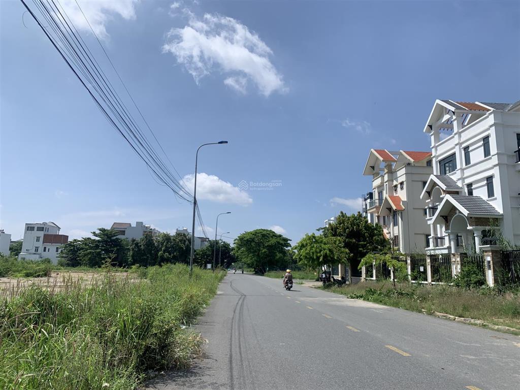 Villa mặt tiền nguyễn văn kỉnh quận 2 đường rộng 24m lề tốt dt 374m ngang 17m 6 lầu shr chỉ 93 tỷ