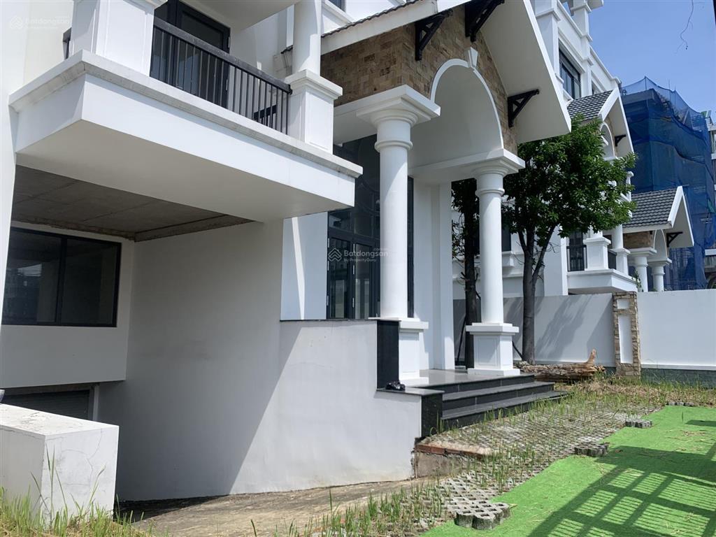 Villa mặt tiền nguyễn văn kỉnh quận 2 đường rộng 24m lề tốt dt 374m ngang 17m 6 lầu shr chỉ 93 tỷ