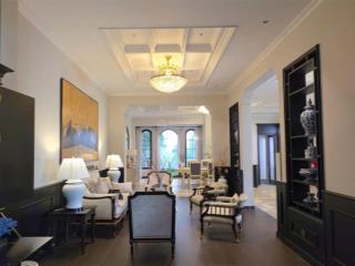 Căn villa sân vườn mặt tiền q1 trần khánh dư p tân định 366m2 bề ngang 14m kc 2 lầu ở chỉ 200 tỷ