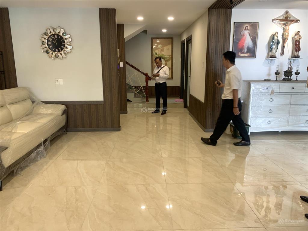 Nhà 5 tầng thang máy kinh doanh & ở đường an bình quận 5 dt 82m2 ngang 7.6m shr chỉ 19 tỷ