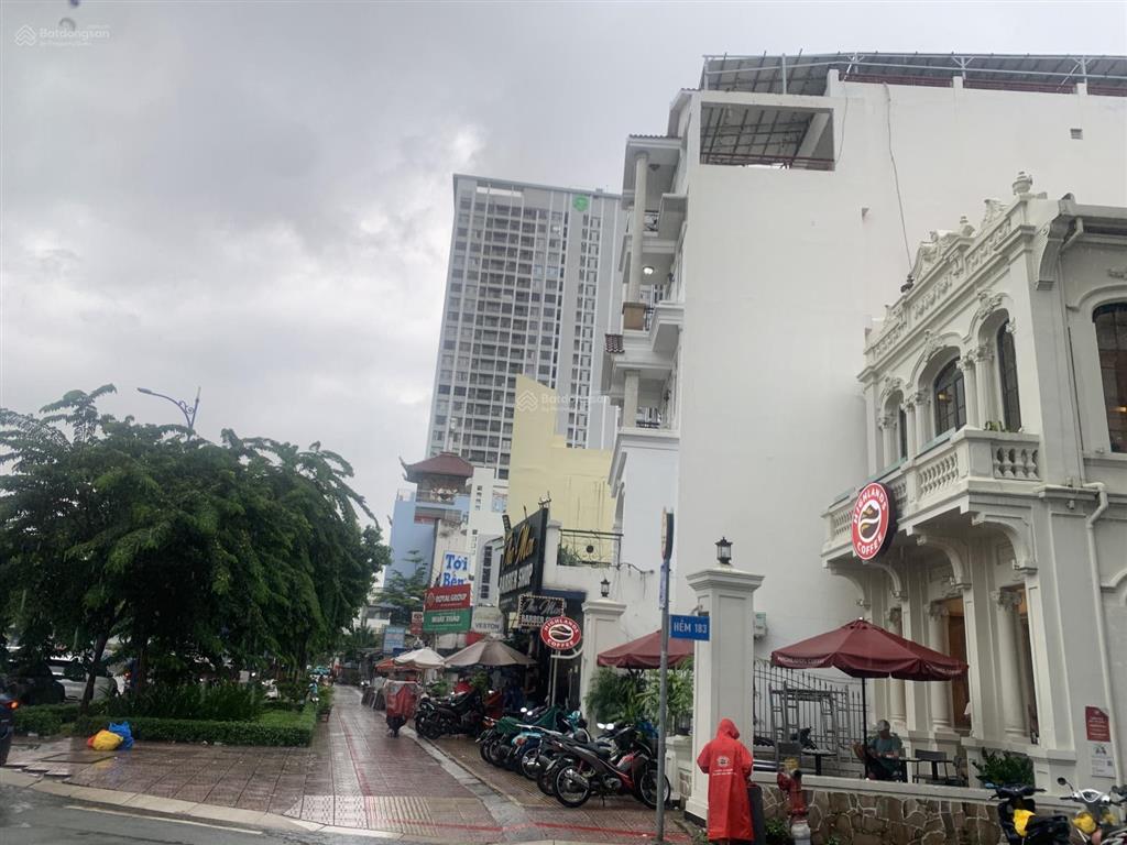 Nhà 5 tầng thang máy hxh thông bến vân đồn q4 dt 75m2 full shr kinh doanh & office giá chỉ 22 tỷ