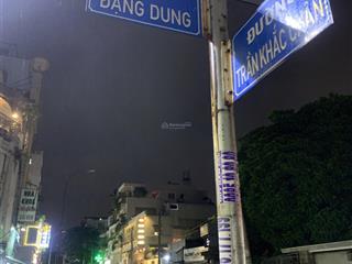 Nhà mặt tiền trần khắc chân p tân định quận 1 đường 2 chiều lề tốt dt 48m2 kc 3 tầng chỉ 17.8 tỷ