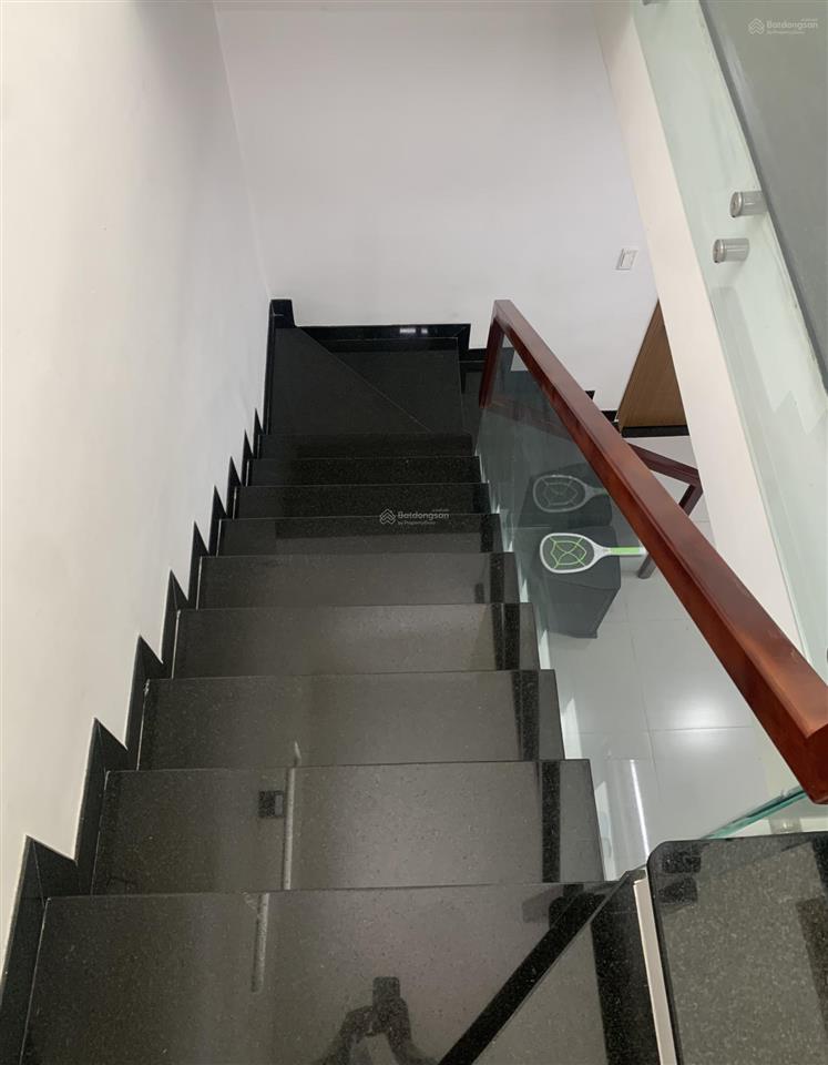 Villa đẹp trần não thủ thiêm q2 hxh rộng dt 150m2 ngang 7.5m shr 2 lầu mua đầu tư giá chỉ 43 tỷ
