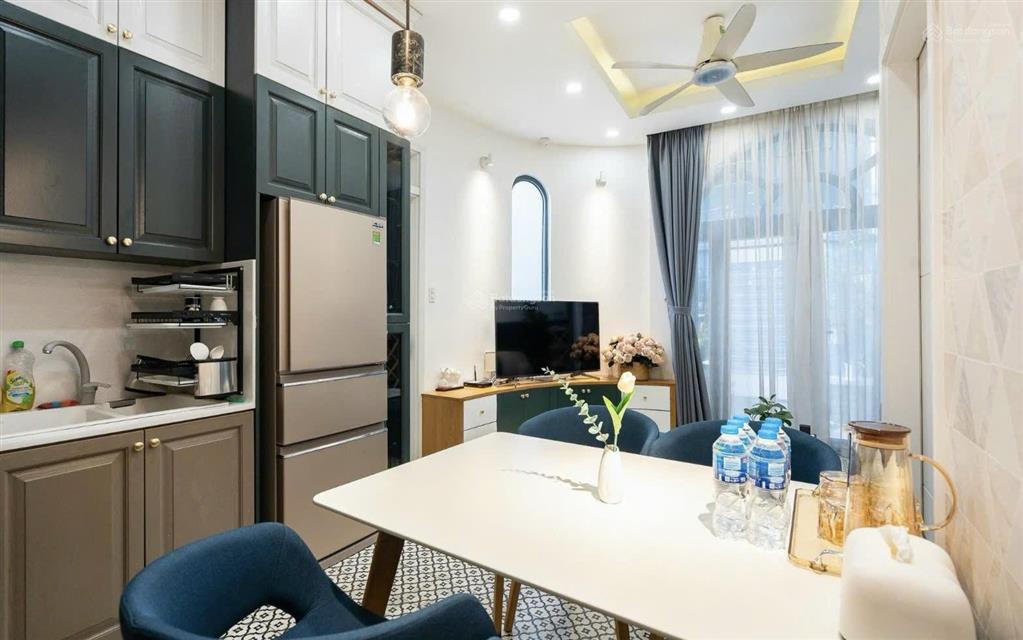 Homestay vị trí đẹp nguyễn thị minh khai q1 dt 29.2m2 full nguồn thu 90tr/th sđcc chỉ 11.2 tỷ