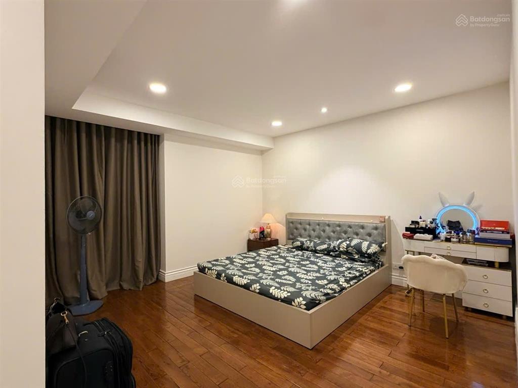 Chung cư cao cấp hoàng thành tower 114 mai hắc đế dt 121m2, 2pn + 1, sđcc ở văn minh chỉ 26 tỷ