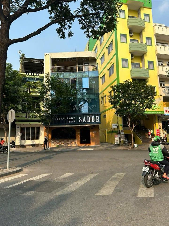 Góc 2 mt thương hiệu  yersin, p.bến thành, q1  dt 12 x 19m  4 tầng  hđt 250tr/tháng  160 tỷ