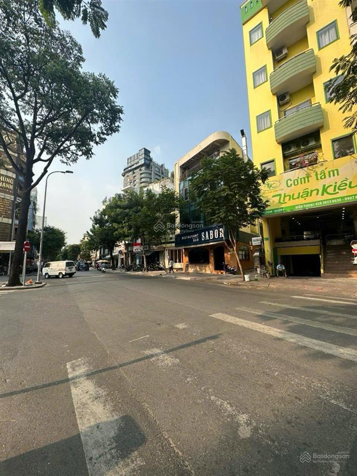 Góc 2 mt thương hiệu  yersin, p.bến thành, q1  dt 12 x 19m  4 tầng  hđt 250tr/tháng  160 tỷ