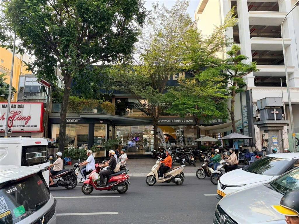 Bán nhà mặt tiền cửu long, phường 2, q. tân bình  dt 8.2 x 47m  3 tầng  ctxd hầm 7 tầng  90 tỷ