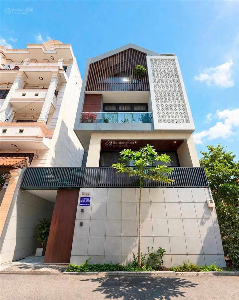 Siêu phẩm đầu tư  mt hoa lan, p2, phú nhuận  dt 8 x 18m 4 tầng  hđt 150tr/th  giá bán 48 tỷ