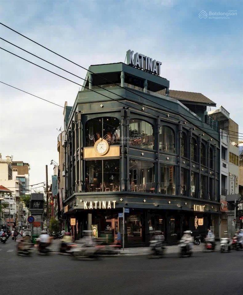 Bán toà nhà mt khu phan đăng lưu, q.phú nhuận  dt 9 x 30m  hầm 6 tầng  hđt 200tr/th  giá 95 tỷ