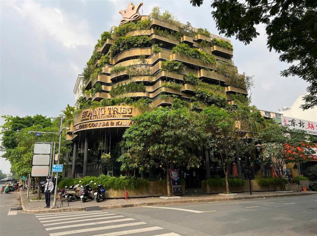 Góc 2 mt thương hiệu  lê văn thêm & bùi bằng đoàn  dt 24 x 20m  hầm 7 tầng  tn 1tỷ/th  220 tỷ