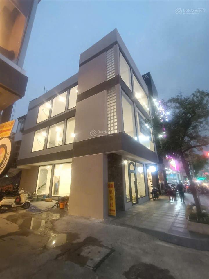 Góc 2 mt thương hiệu  võ văn tần, p5, q3  dt 10x15m  5 tầng tm  hđt 150tr/th  giá bán 80 tỷ