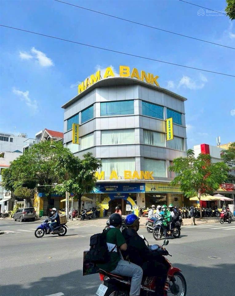 Toà nhà mt nguyễn văn đậu, p11, bt  dt 11 x 30m  hầm 6 tầng st  hđt 200tr/th  giá 89 tỷ