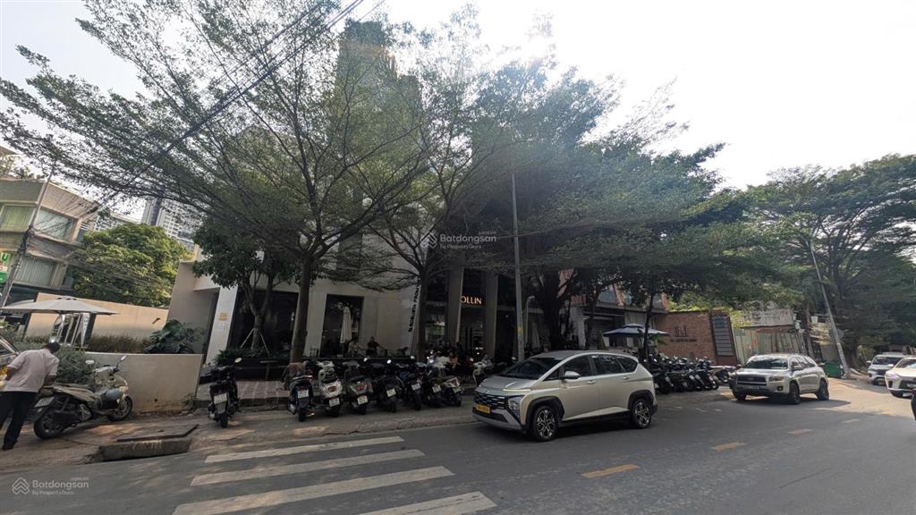 Siêu vị trí góc 2 mt giang văn minh, p.an phú, q2  dt 25 x 20m  3 tầng  hđt 200tr/th  150 tỷ