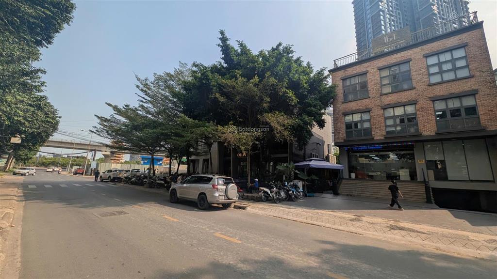 Siêu vị trí góc 2 mt giang văn minh, p.an phú, q2  dt 25 x 20m  3 tầng  hđt 200tr/th  150 tỷ