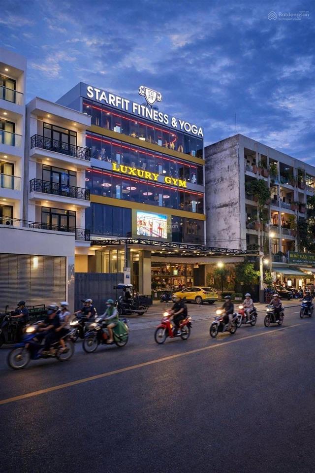 Giảm sóc 50 tỷ  mt quang trung, p10, gò vấp  dt 20.3 x 61m  nh 40m  hđt 450tr/tháng  185 tỷ