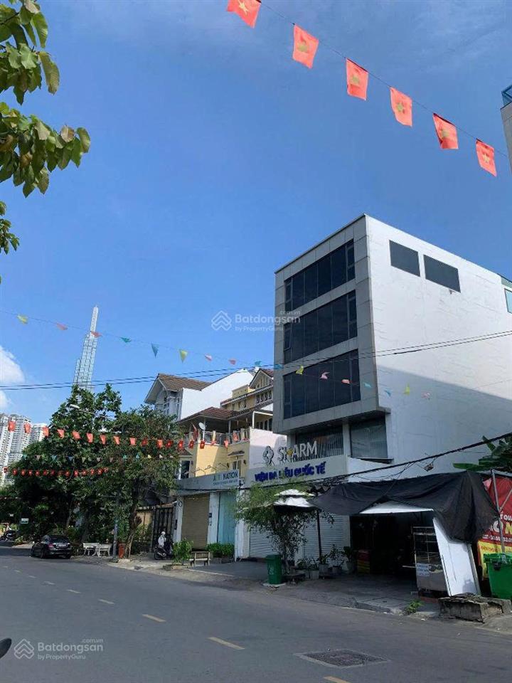 Vị trí vàng  mt nguyễn trãi, quận 1  dt 6.5 x 20m  5 tầng  hđt 192triệu/tháng  giá bán 60 tỷ