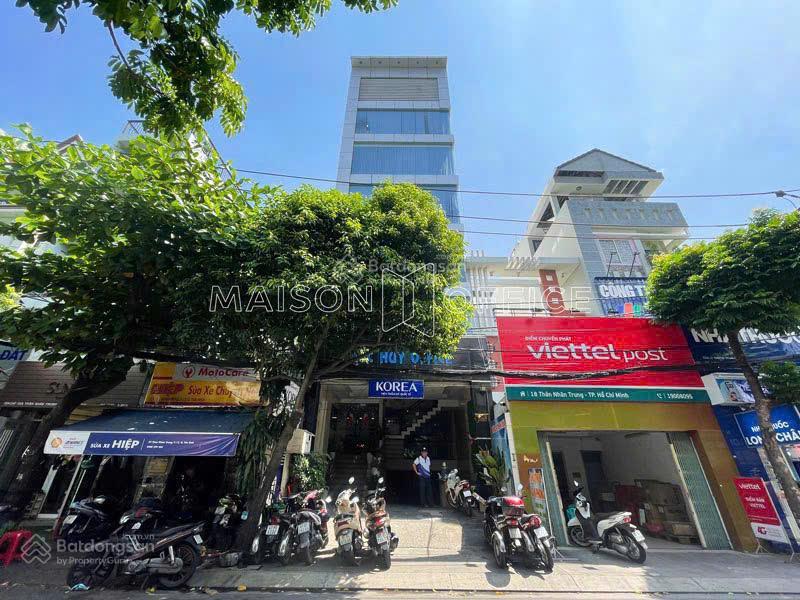 Mt kinh doanh sư vạn hạnh, p13, quận 10  dt 8,2 x 15m  hđt 110tr/th  giá bán 39 tỷ  3 tầng