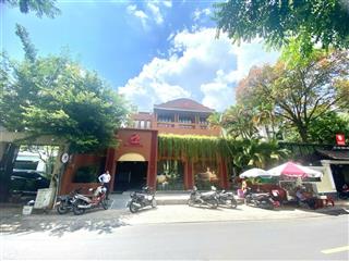 Mt kinh doanh sư vạn hạnh, p13, quận 10  dt 8,2 x 15m  hđt 110tr/th  giá bán 39 tỷ  3 tầng