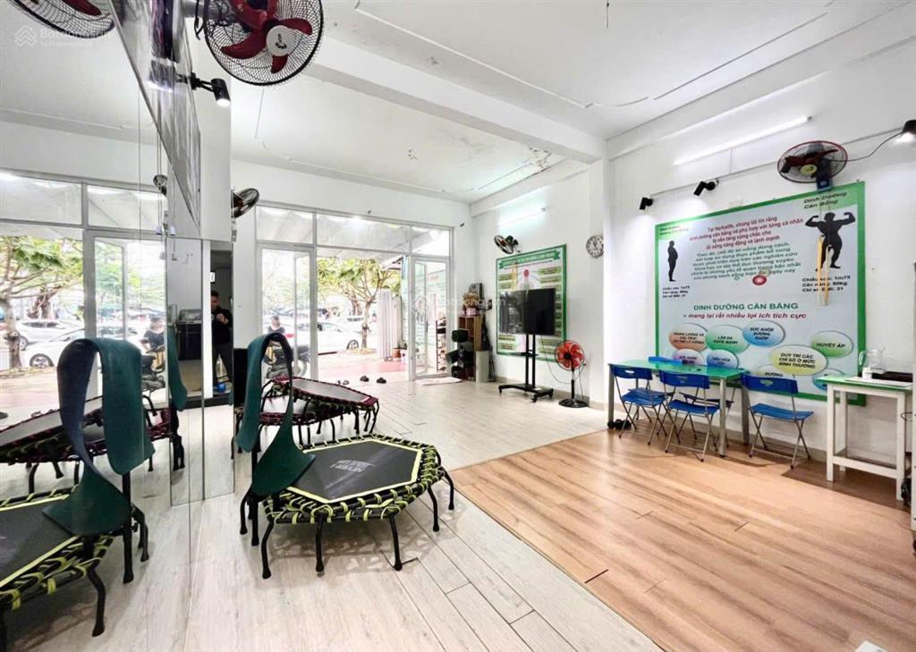 Mặt tiền kd phan xích long  đối diện công viên  đường 10m5, hàng hiếm an khê