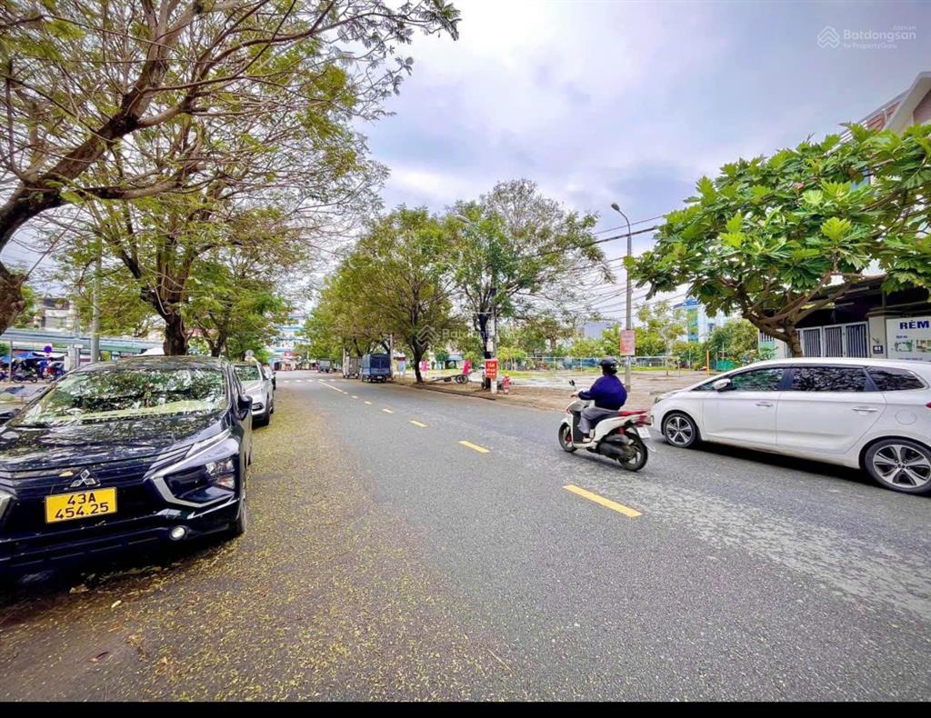 Mặt tiền kd phan xích long  đối diện công viên  đường 10m5, hàng hiếm an khê