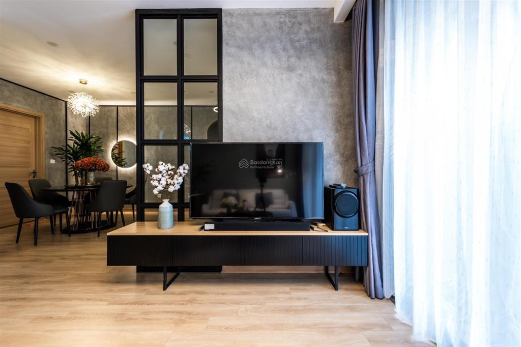 Bán căn hộ cao cấp giá tốt tại geleximco southern star 60m2 2pn  2vs, full nội thất