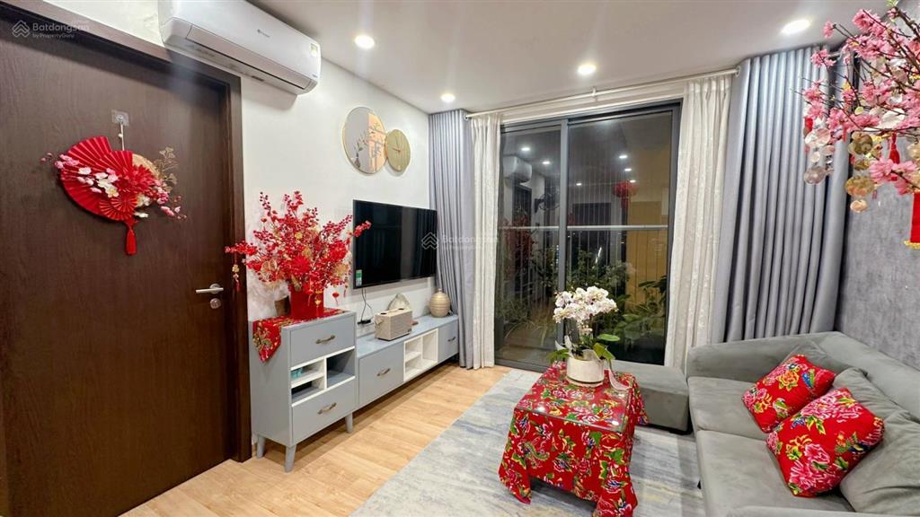 Bán căn hộ cao cấp giá tốt tại ct36 định công 60m2 2pn  2vs full nội thất, sổ đỏ sẵn