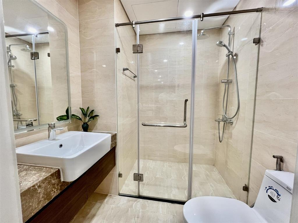 Bán căn hộ giá tốt tại chung cư five star 70m2 2pn full nội thất, tầng trung, hướng mát có giảm