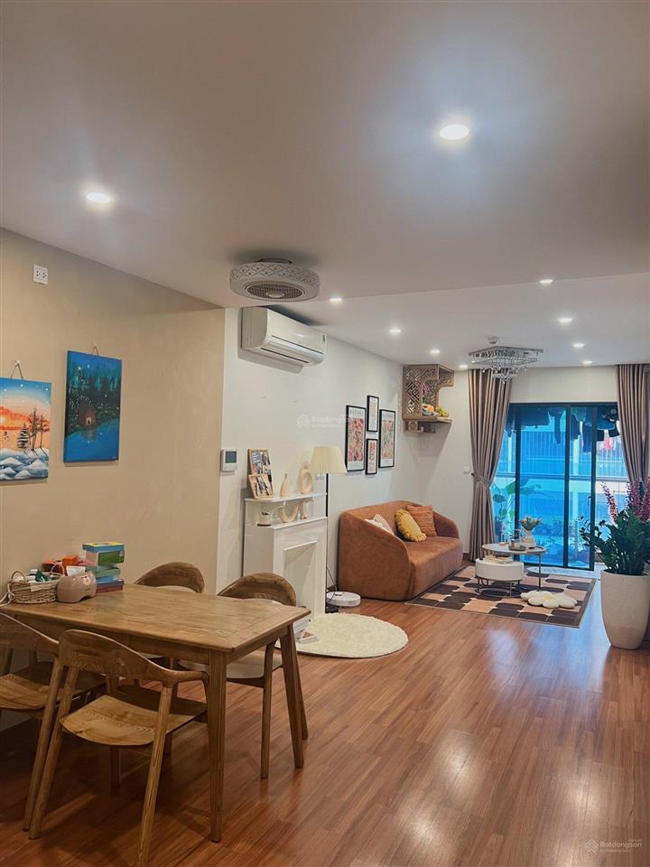 Bán căn hộ giá tốt tại chung cư five star 70m2 2pn full nội thất, tầng trung, hướng mát có giảm