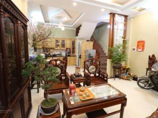Nhà đẹp  ở ngay! bán nhà ngõ 254d p. minh khai 45m2, 10 tỷ, mt 5,1m, ngõ thông, 100m ra phố