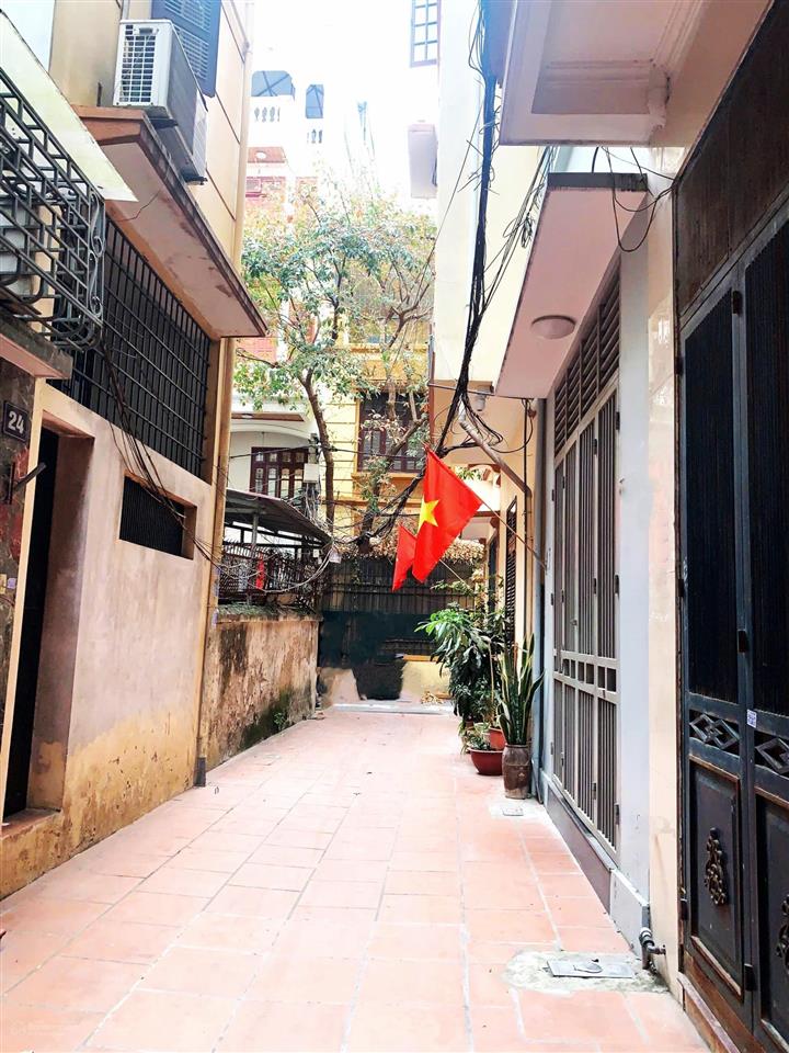 Bán nhà lê trọng tấn 61 m2, 24,2 tỷ, phân lô, 2 mặt thoáng, sổ đỏ hoa hậu