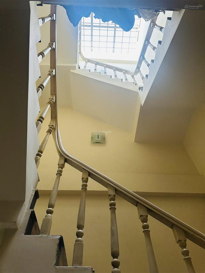 Bán nhà lê trọng tấn 61 m2, 24,2 tỷ, phân lô, 2 mặt thoáng, sổ đỏ hoa hậu