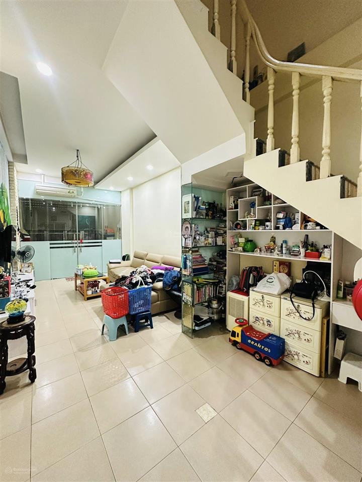 Bán nhà lê trọng tấn 61 m2, 24,2 tỷ, phân lô, 2 mặt thoáng, sổ đỏ hoa hậu