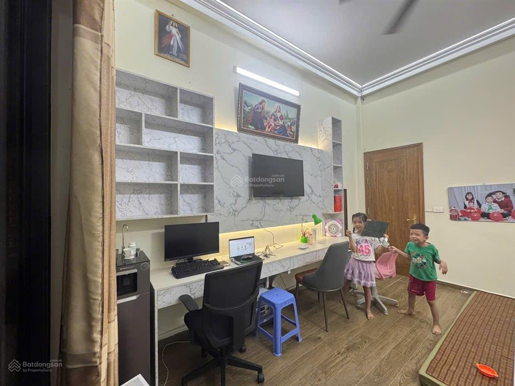 Bán nhà ngõ 1xx khương trung 48m2, 5 tầng, 14,3 tỷ, mặt tiền 4m thông vũ tống phan  giá tốt