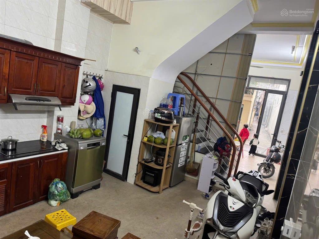 Bán nhà ngõ 1xx khương trung 48m2, 5 tầng, 14,3 tỷ, mặt tiền 4m thông vũ tống phan  giá tốt