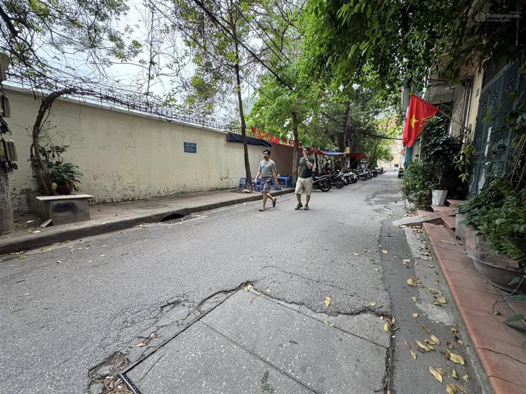 Bán nhà ngõ 33 phố lê thanh nghị 23m2 ( thực tế 28m2), 8,36 tỷ  nhà đẹp  ở sướng