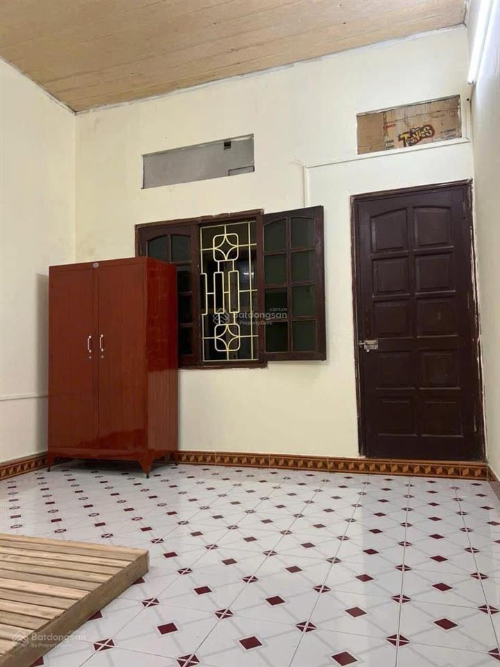 Bán nhà ngõ 3xx phố minh khai 50m2(t. tế 64m2), 23 tỷ, mt 4,0m, gara ô tô  ra phố 10m