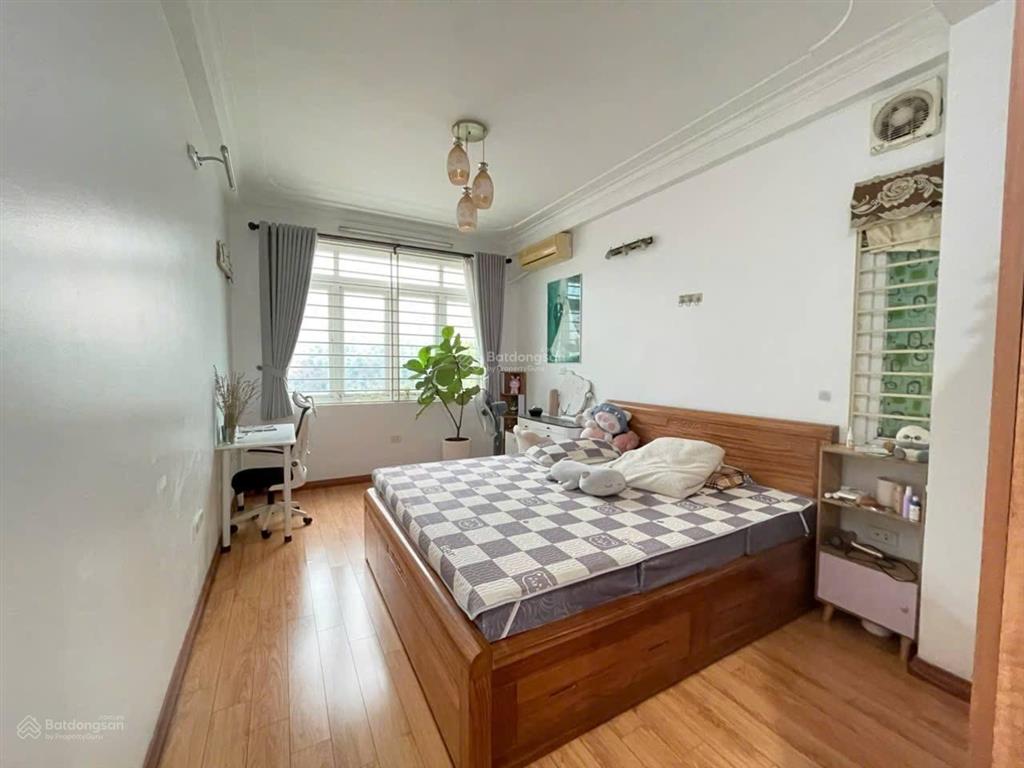 Bán nhà ngõ 15 phố tạ quang bửu 31m2, 11.6 tỷ  nhà đẹp  ở sướng  giữa đh bách khoa  đất học