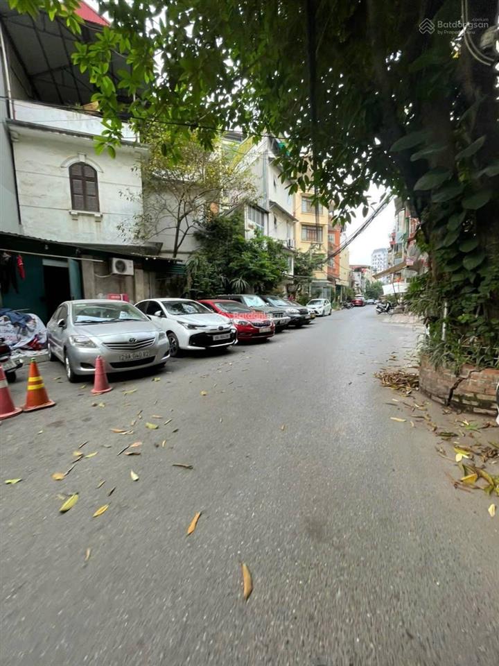Bán nhà ngõ 15 phố tạ quang bửu 31m2, 11.6 tỷ  nhà đẹp  ở sướng  giữa đh bách khoa  đất học