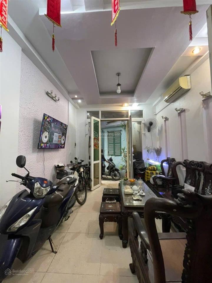 Bán nhà ngõ 15 phố tạ quang bửu 31m2, 11.6 tỷ  nhà đẹp  ở sướng  giữa đh bách khoa  đất học