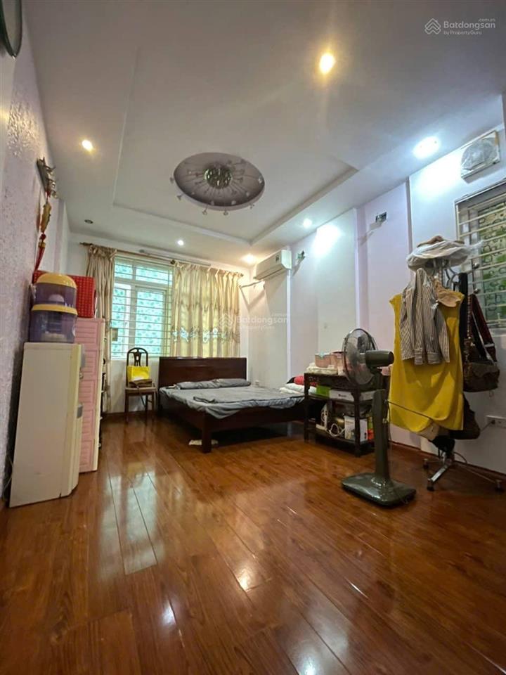 Bán nhà ngõ 15 phố tạ quang bửu 31m2, 11.6 tỷ  nhà đẹp  ở sướng  giữa đh bách khoa  đất học