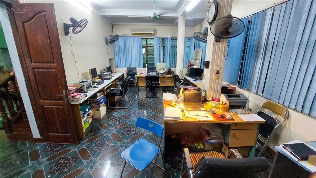 Cho thuê văn phòng tại 19 ttxl2, phương liệt, giá cực chất 8,8 triệu, 75m2, mặt tiền 10m, 3 thoáng