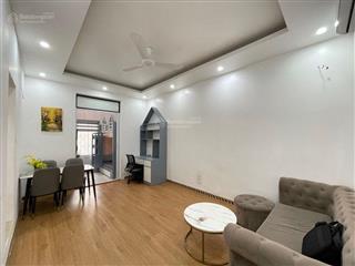 Tập thể trần hưng đạo , thoáng đẹp, full nội thất, ô tô đỗ chân cầu thang