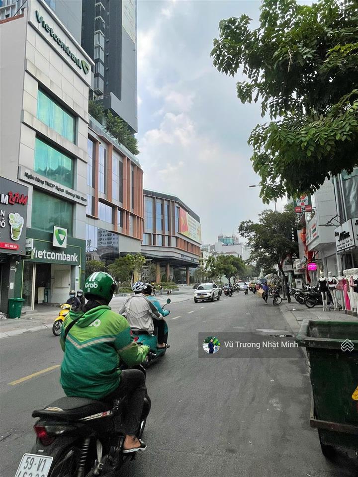 Toà nhà mặt tiền nguyễn trãi, q1  130m2 (6.5 x 20m)  7 tầng tm  hđt 240tr/th  giá 51 tỷ