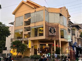 Nhà mặt tiền hoa phượng, phú nhuận | 100m2 ( 8 x 14) | trệt 3 lầu | hđt 130 triệu | bán 35 tỷ