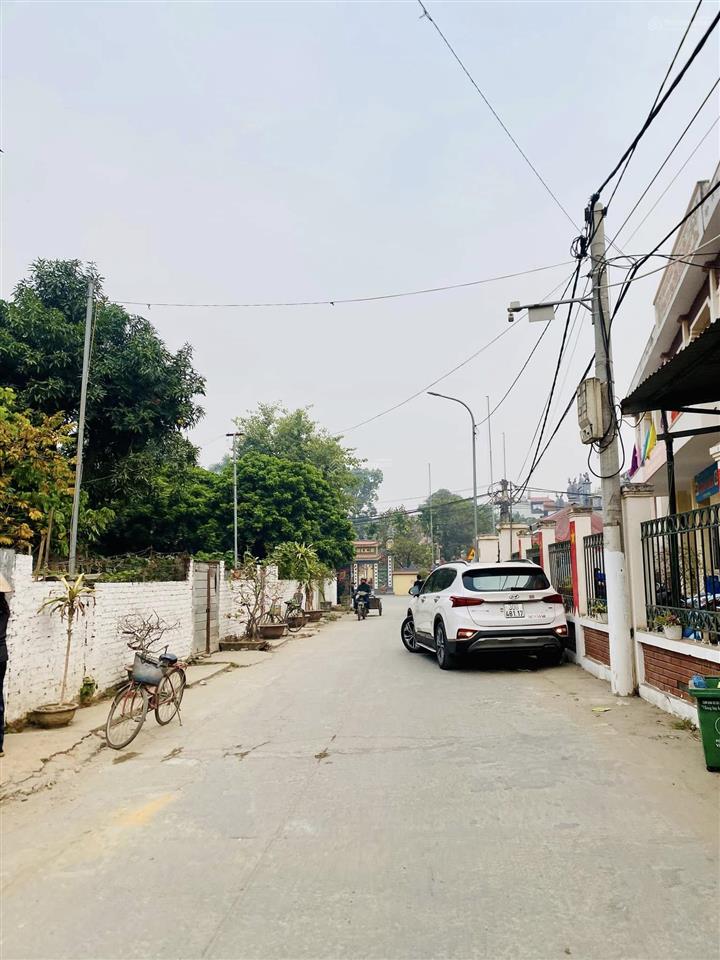 Cần bán nhà 5 tầng 32m2 chỉ 5.3 tỷ rẻ nhất khu vân canh, hoài đức