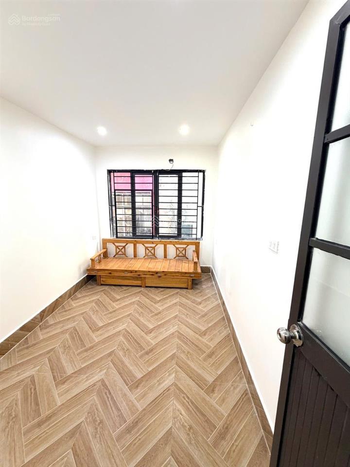 Bán nhà gấp thuỵ khuê  4 tầng  giá 5.2 tỷ